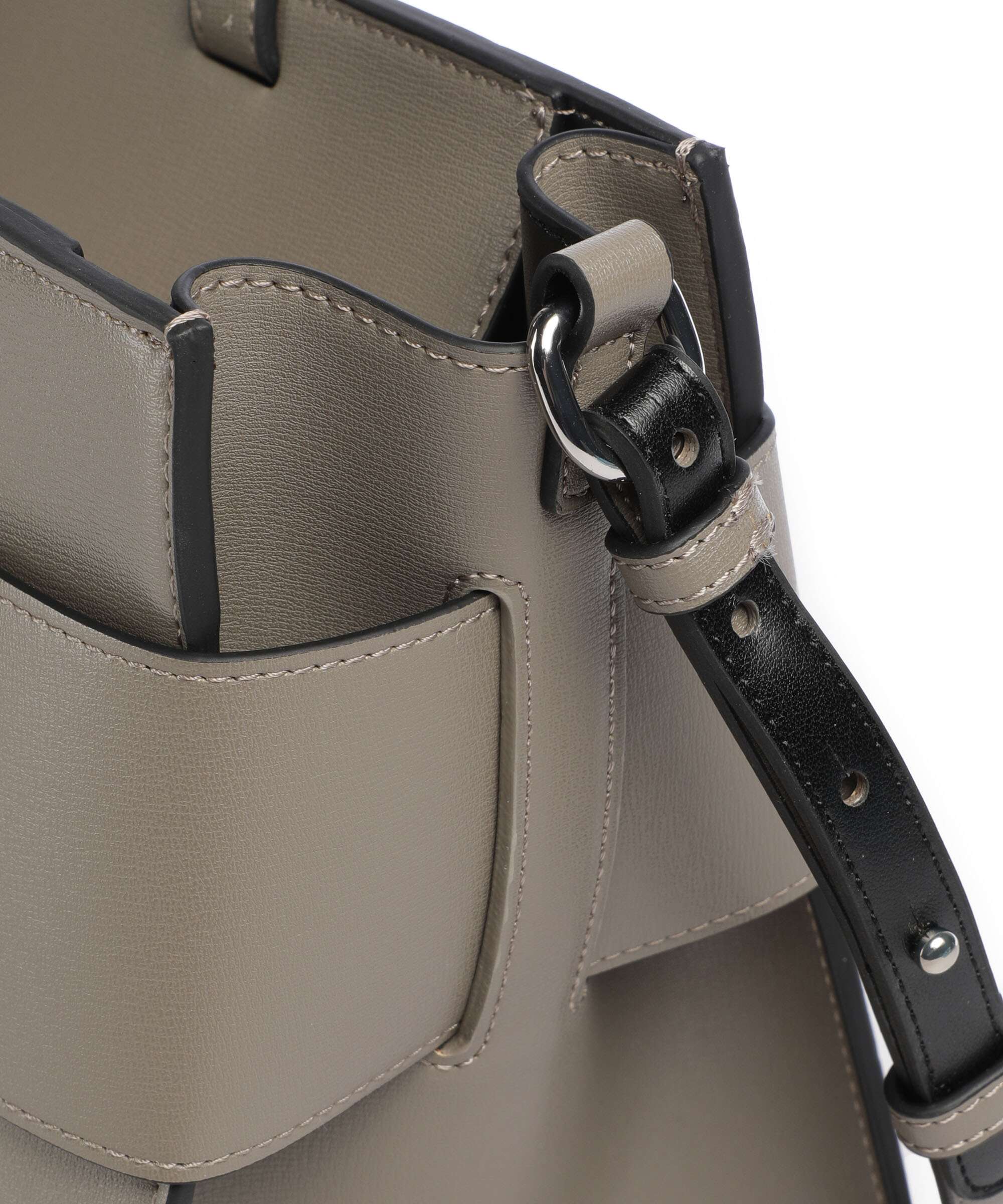 Armani Exchange Susy Handtas brown bass - Image 4