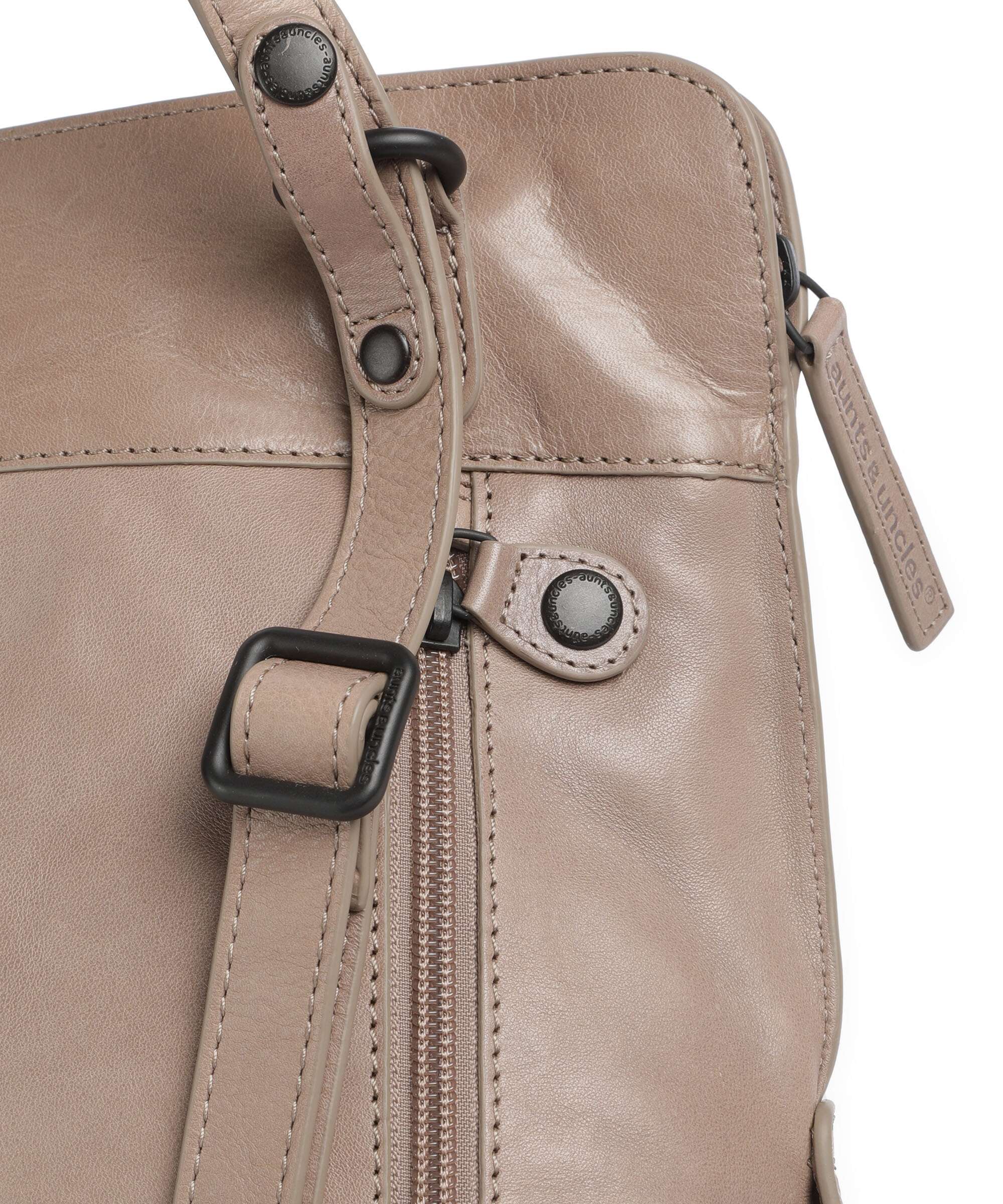 Aunts & Uncles Grandma's Luxury Club Mrs. Crumble Cookie Rugzak-tas vintage khaki - Image 5