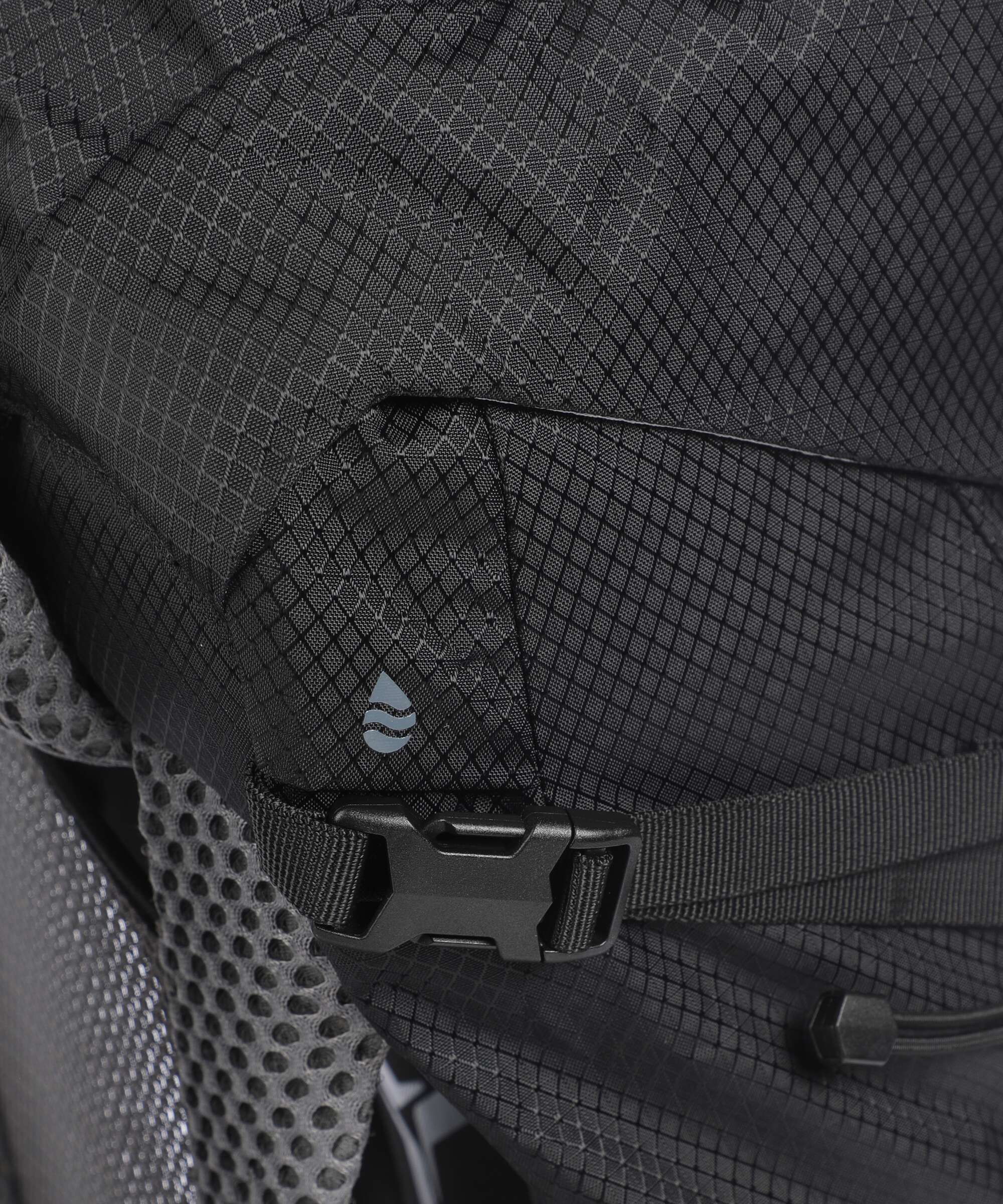 Deuter Futura 26 Wandelrugzak black - Image 4