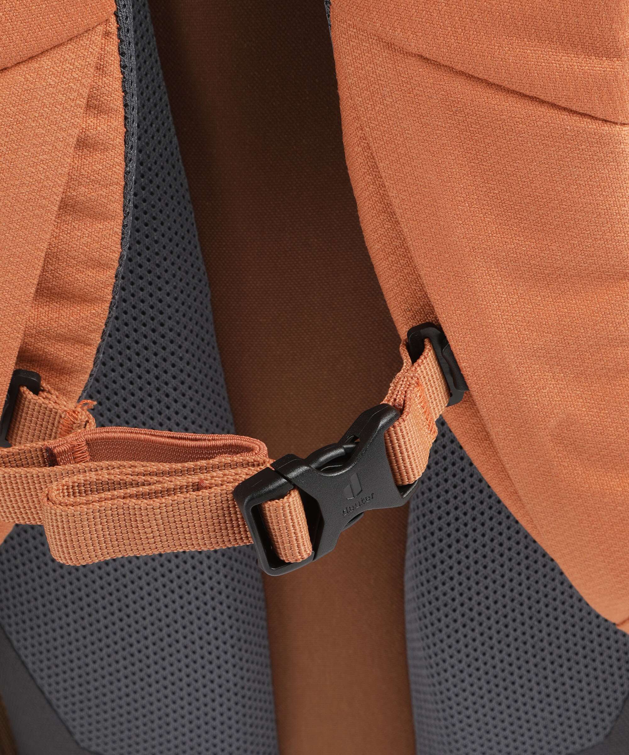 Deuter Utilion 30 Wandelrugzak pecan/mocha - Image 4