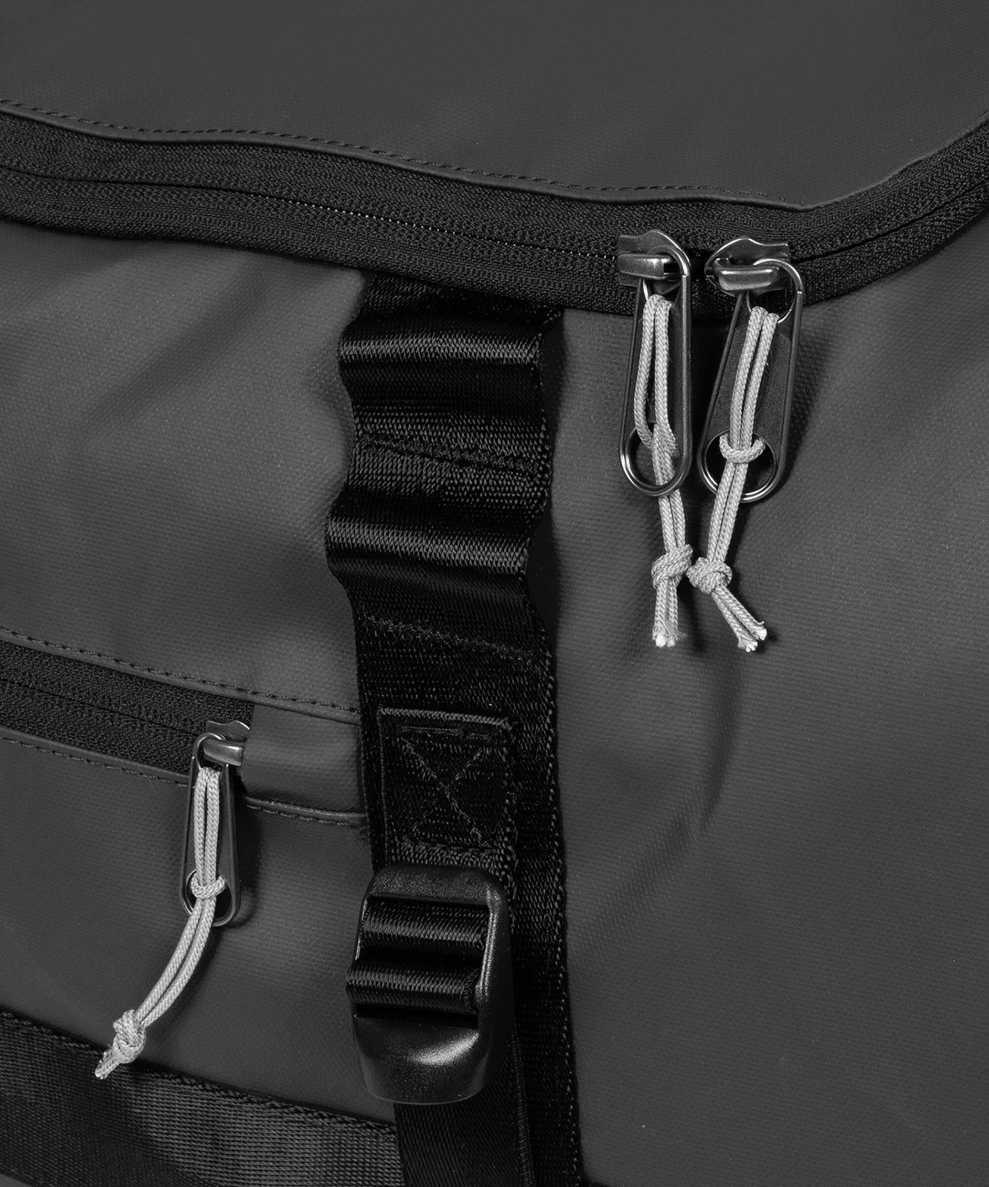 Eastpak Tarp Duffel Pack M Reistas tarp black - Image 6