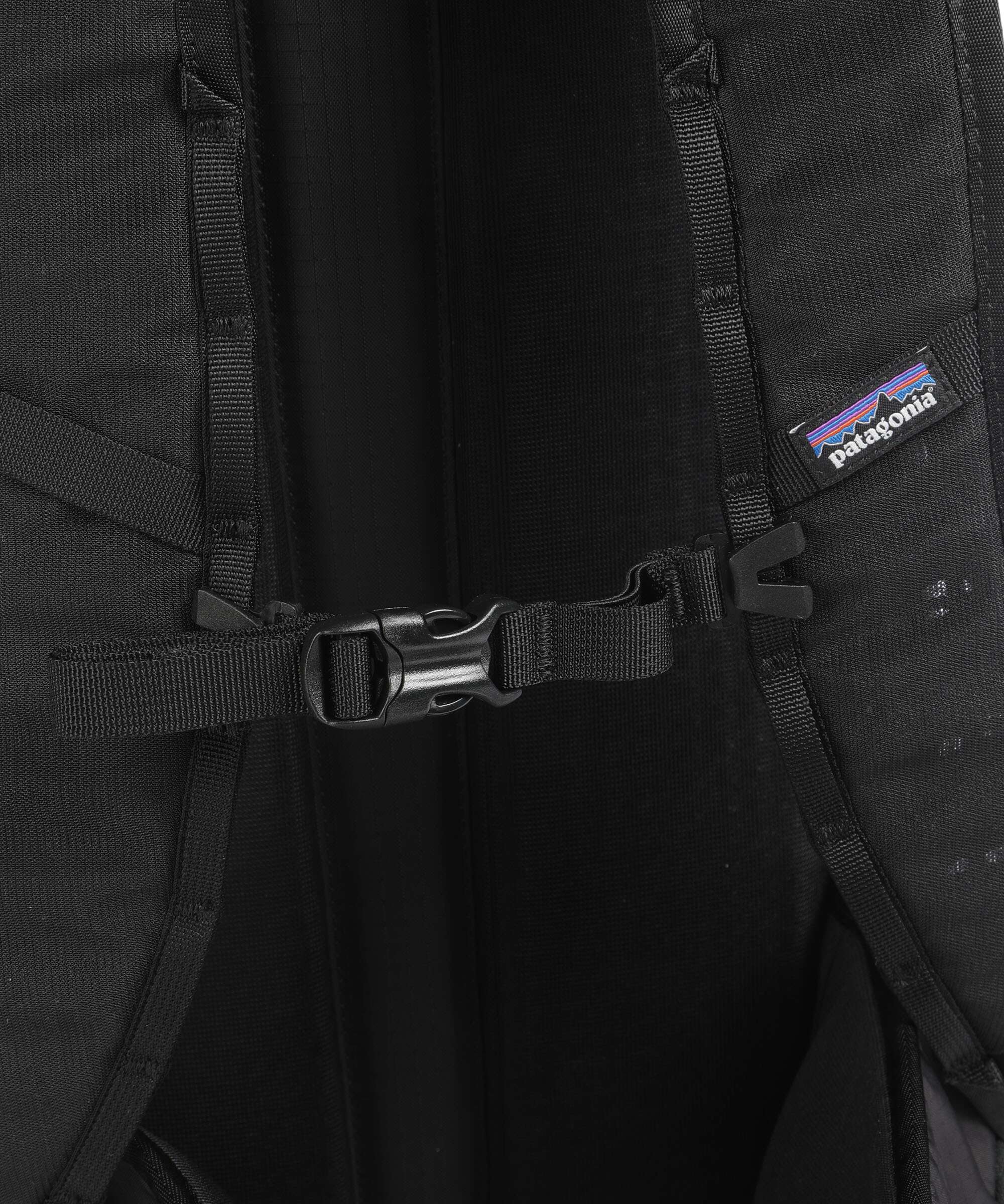 Patagonia Terravia 36 L Wandelrugzak black - Image 3