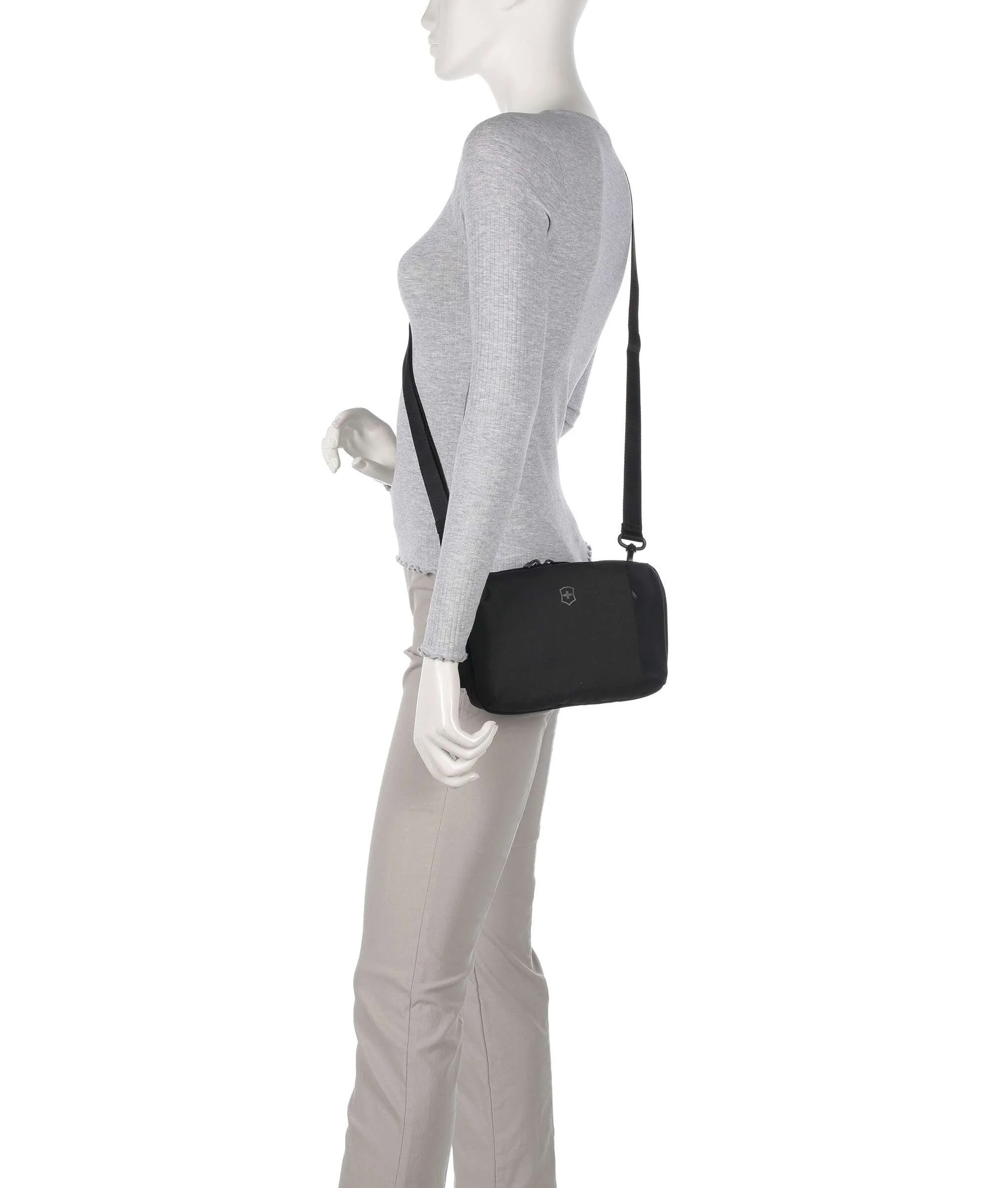 Victorinox Travel Essentials Heuptas black - Image 3